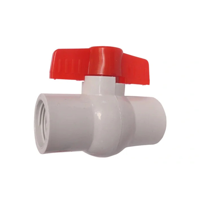 Válvula Esfera 1" C40 Roscable Manija central de PVC Roja